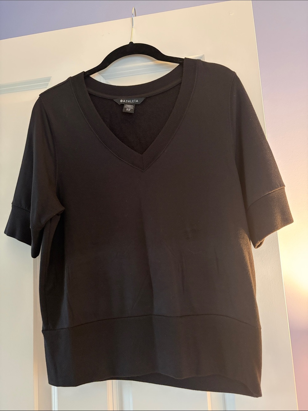 Athleta Black V-Neck Short Sleeve Pullover